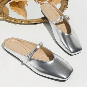 Brand new No label silver Ballet Flat Mule sz 39